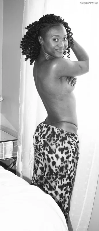 Queen Aminata photo 16 of 195