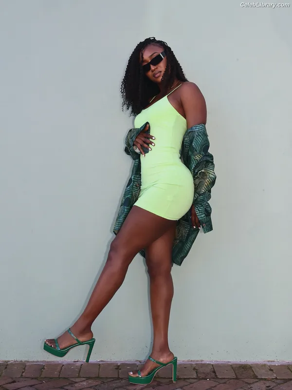 Queen Aminata photo 22 of 195