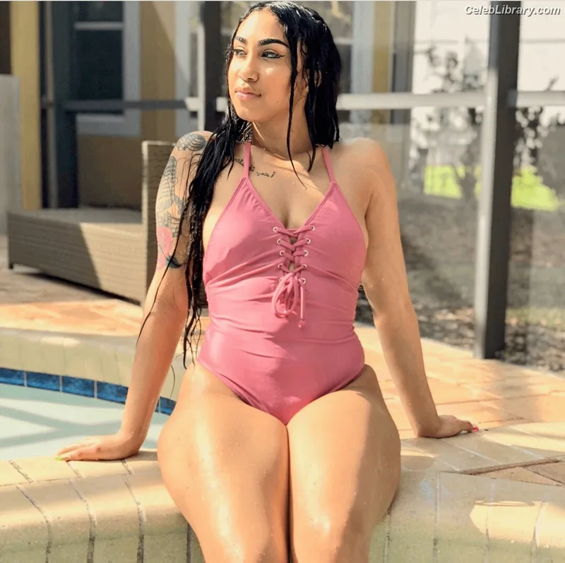 Queen Naija photo 11 of 70