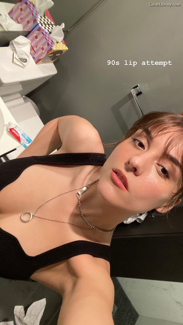Quinn Shephard photo 7 of 64