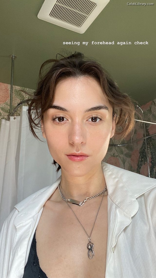 Quinn Shephard photo 8 of 64