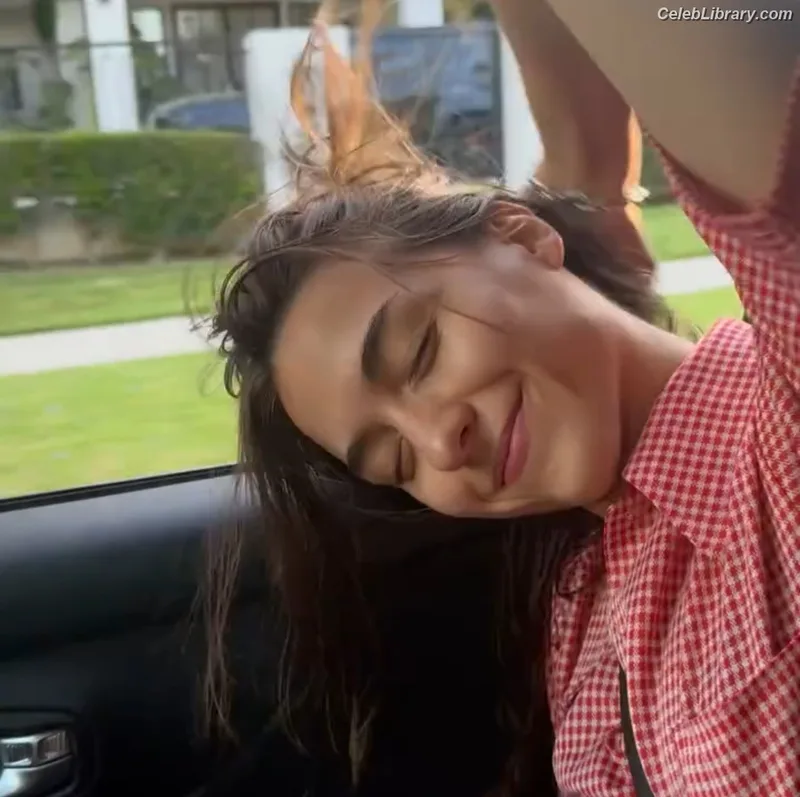 Quinn Shephard photo 21 of 64