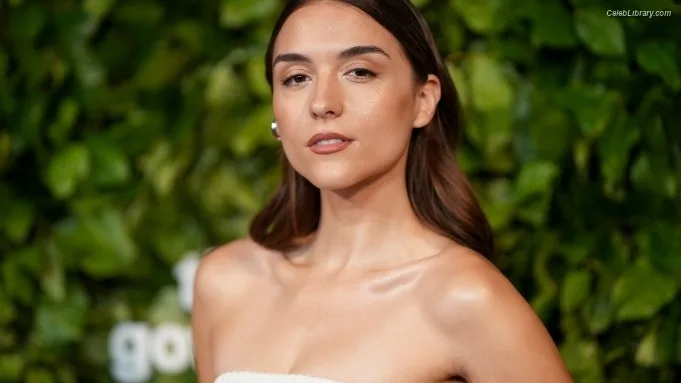 Quinn Shephard photo 2 of 64