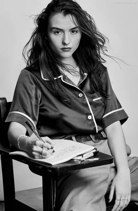 Quinn Shephard photo 5 of 64