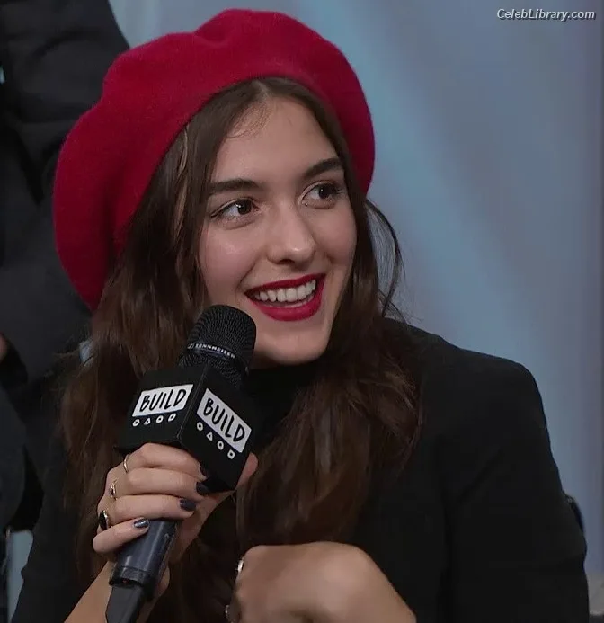 Quinn Shephard photo 21 of 64