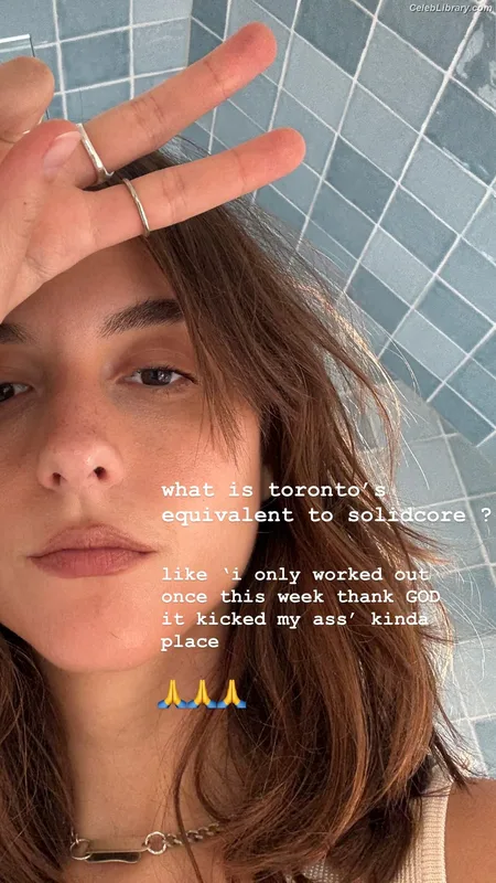 Quinn Shephard photo 24 of 64