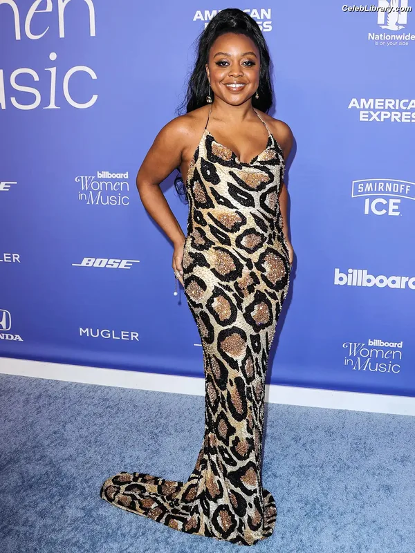 Quinta Brunson photo 17 of 60