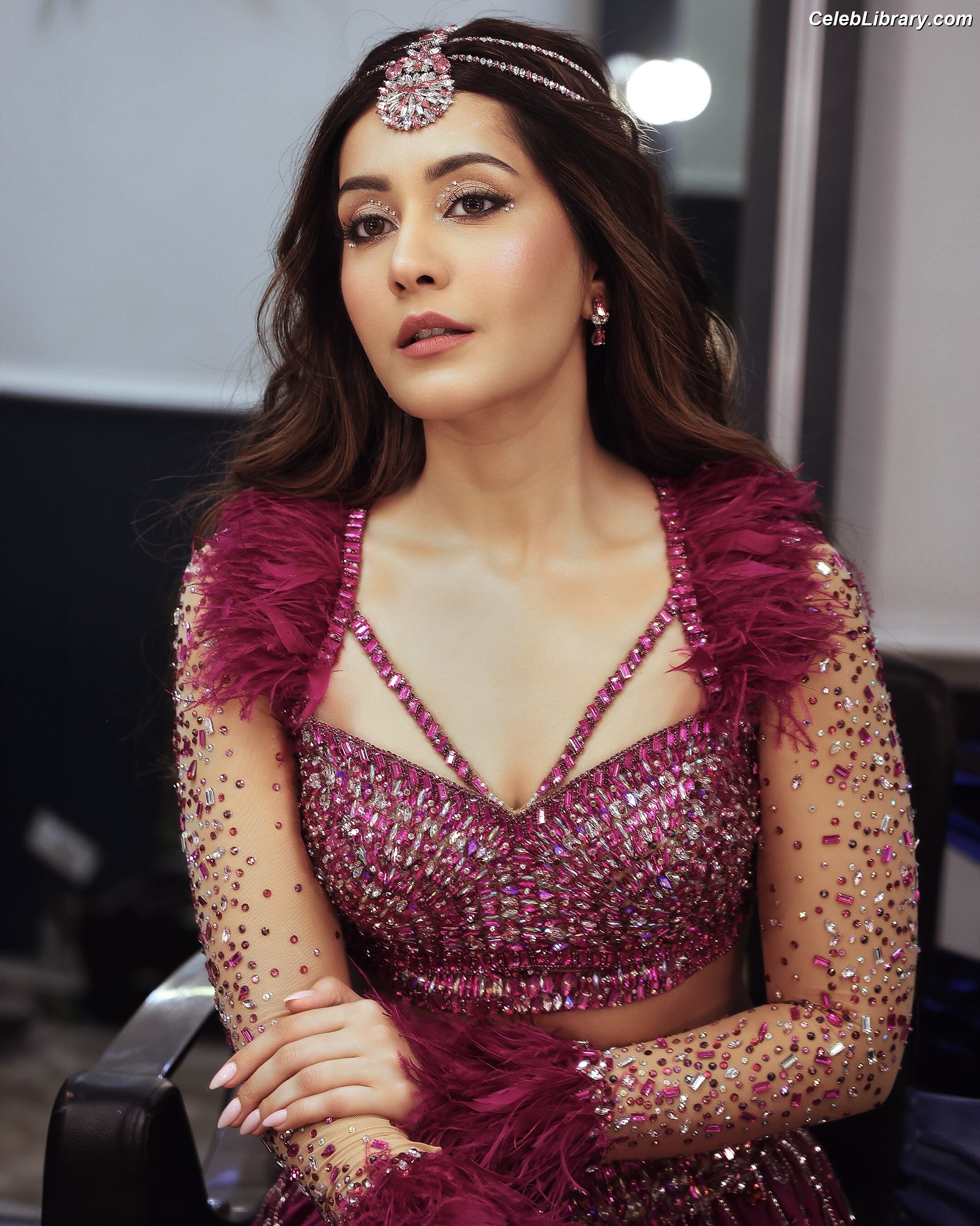 Raashi Khanna photo 2 of 77