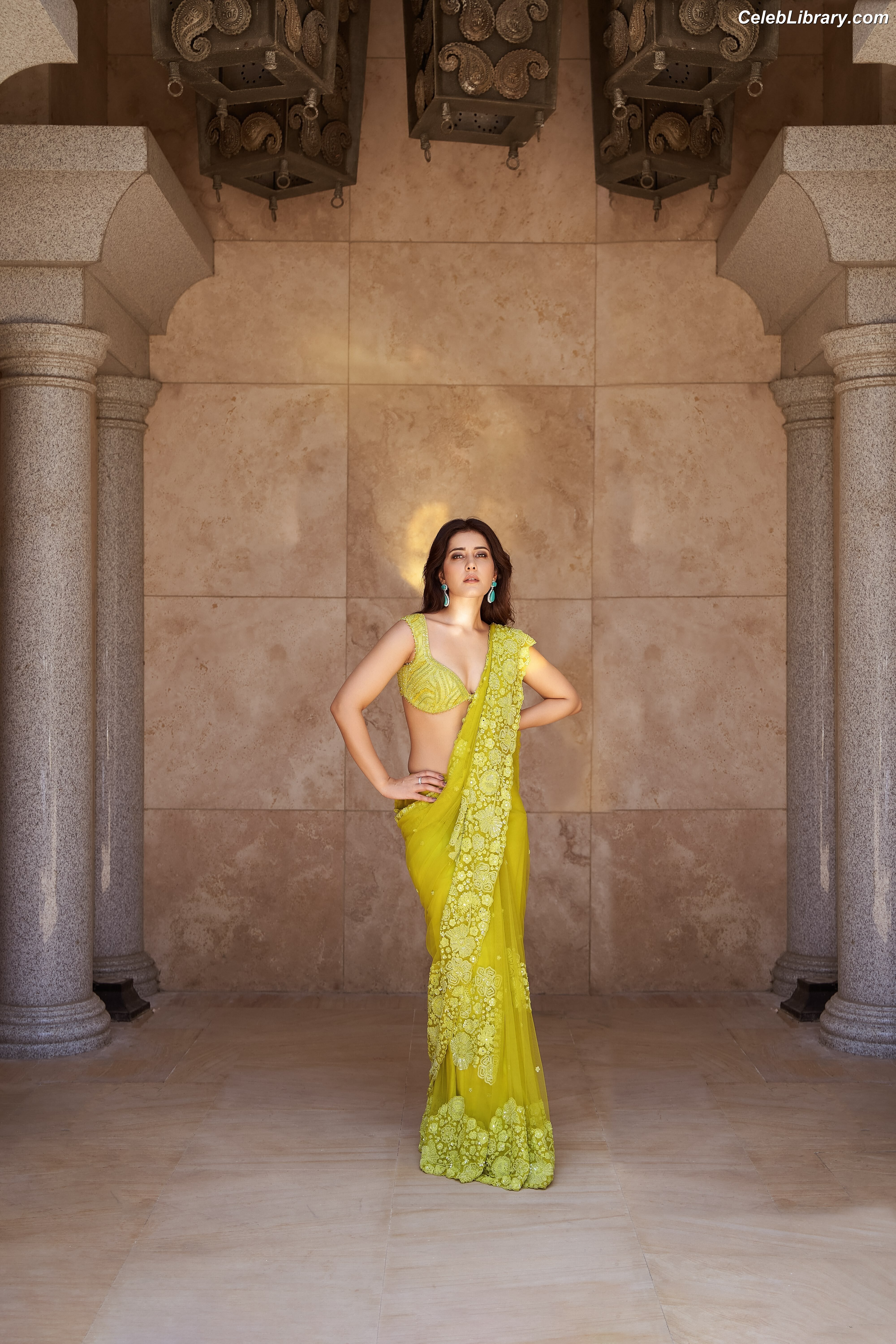 Raashi Khanna photo 6 of 77