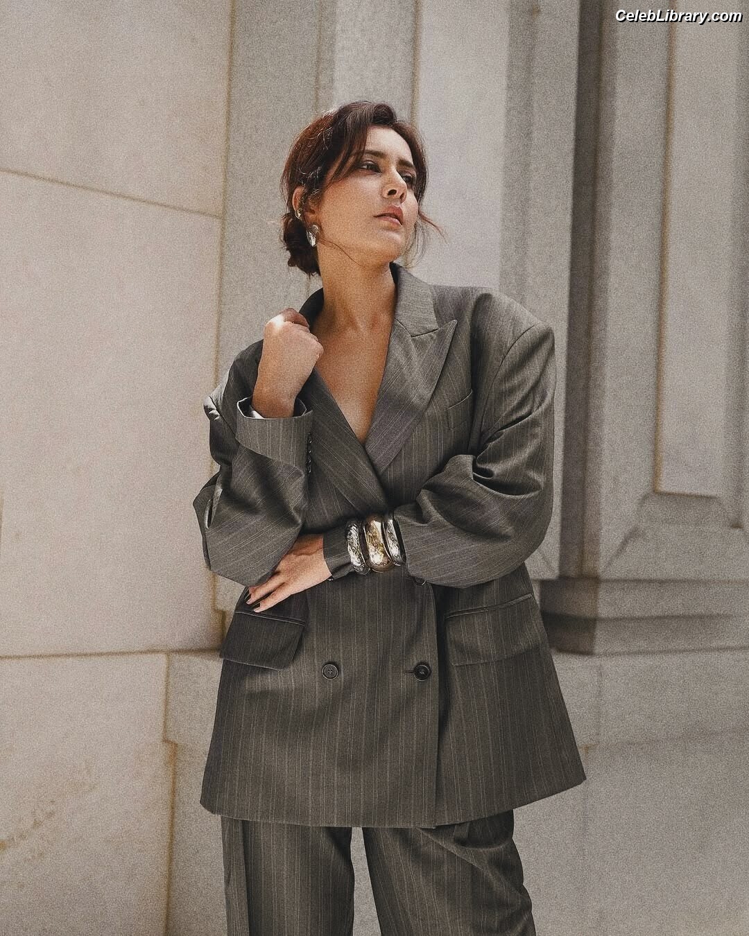 Raashi Khanna photo 19 of 77