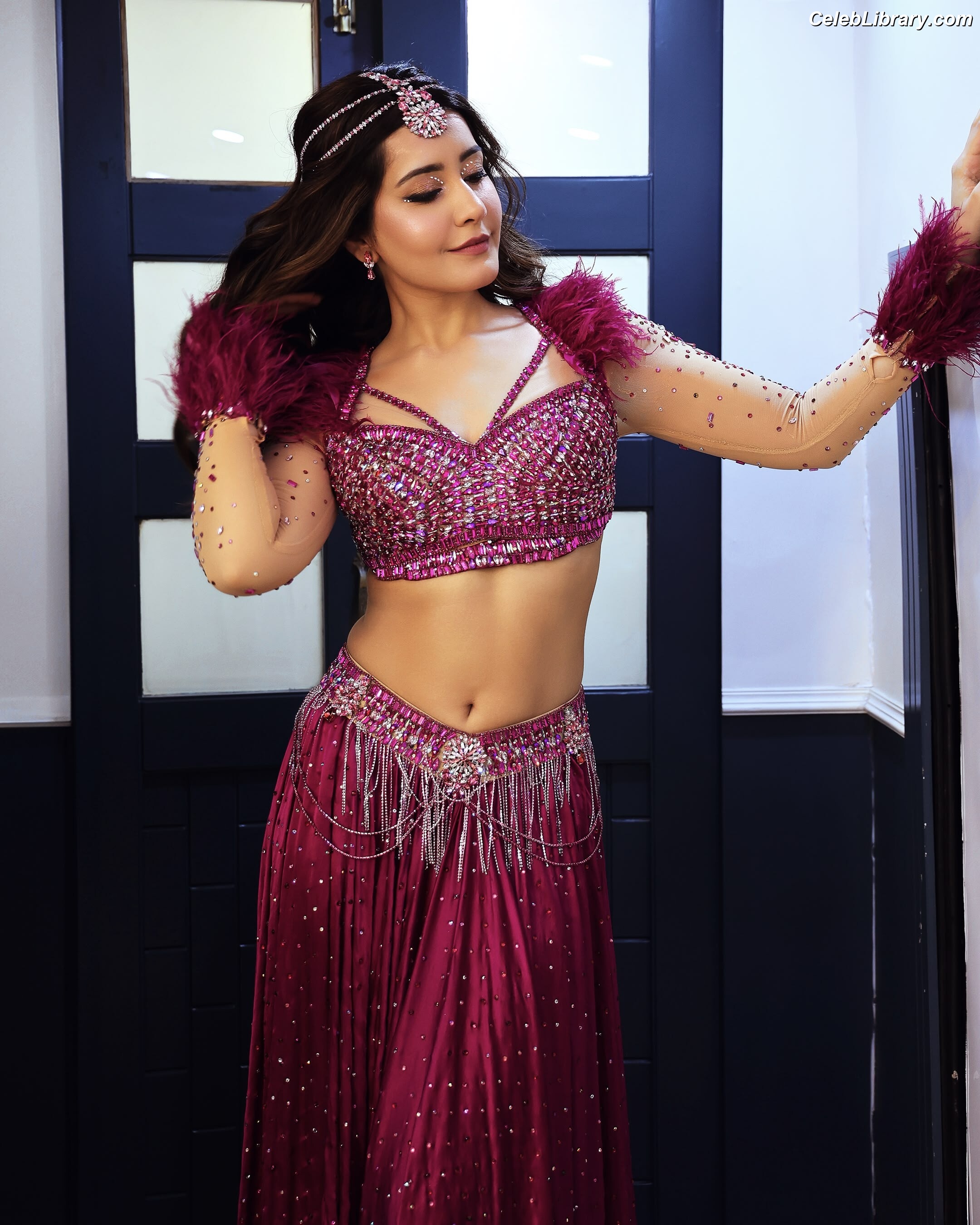 Raashi Khanna photo 23 of 77
