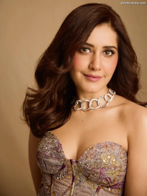 Raashi Khanna photo 6 of 77
