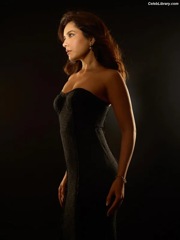 Raashi Khanna photo 15 of 77