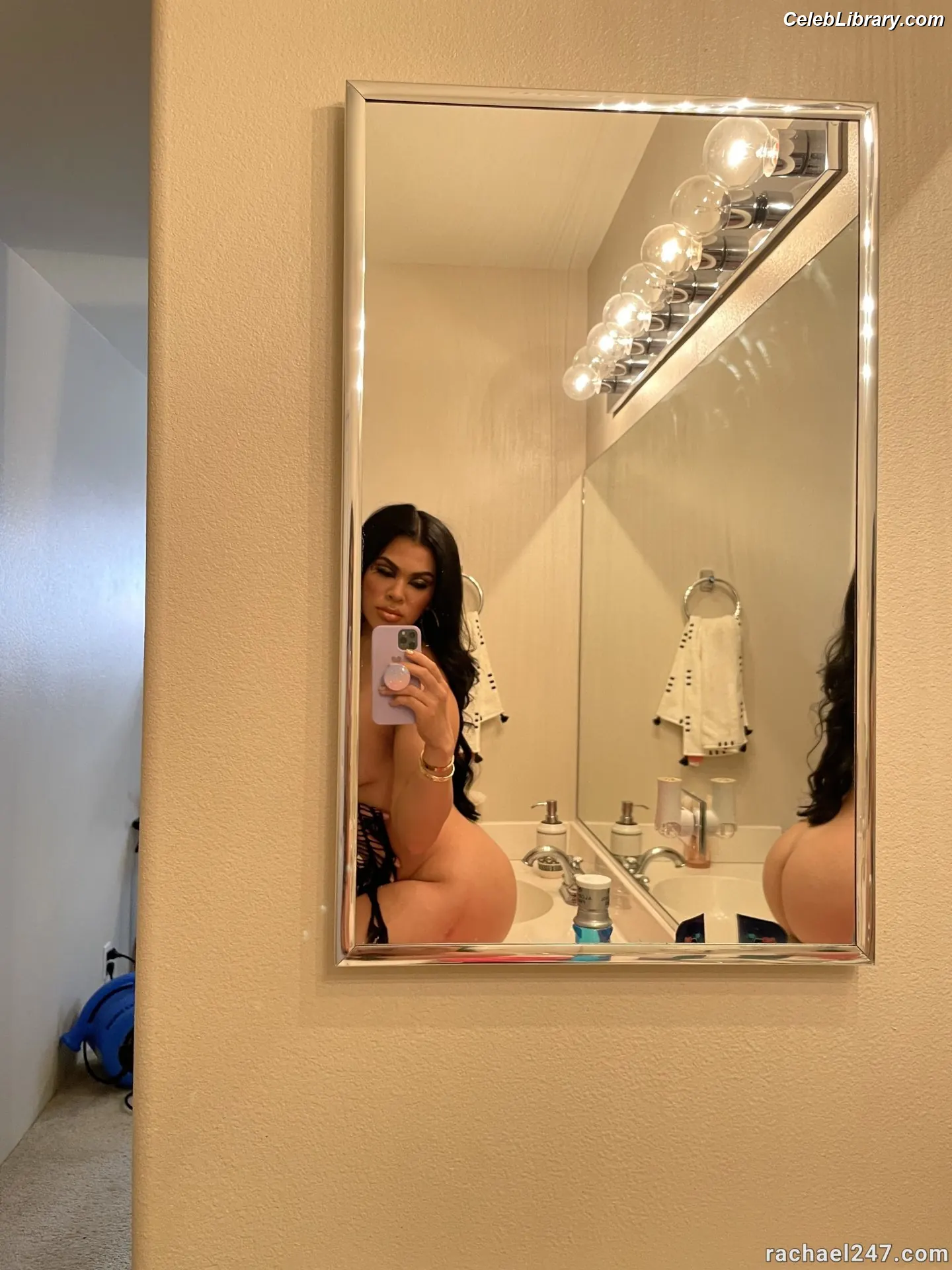 Rachael Ostovich photo 12 of 598