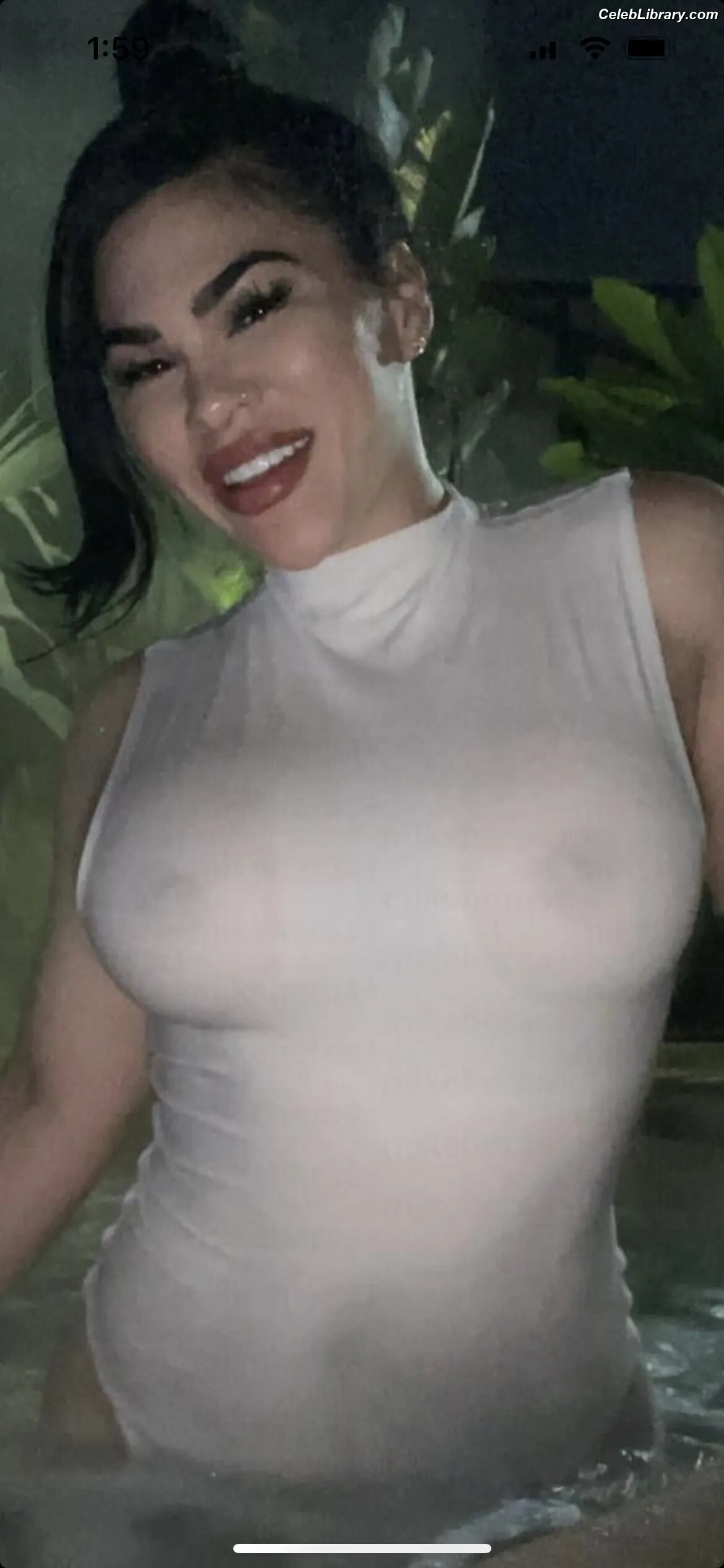 Rachael Ostovich photo 9 of 598