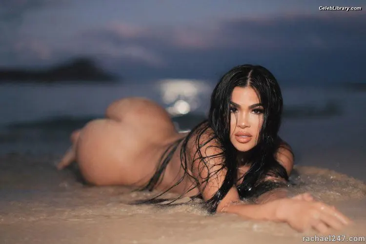 Rachael Ostovich photo 10 of 598