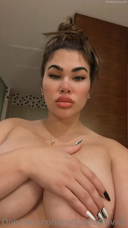 Rachael Ostovich photo 12 of 598