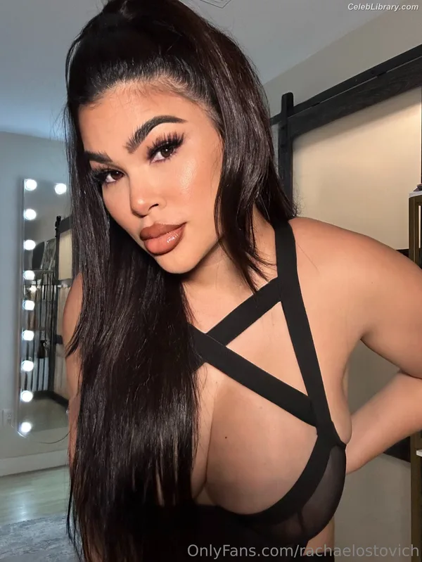 Rachael Ostovich photo 23 of 598