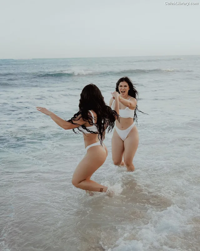 Rachael Ostovich photo 23 of 598