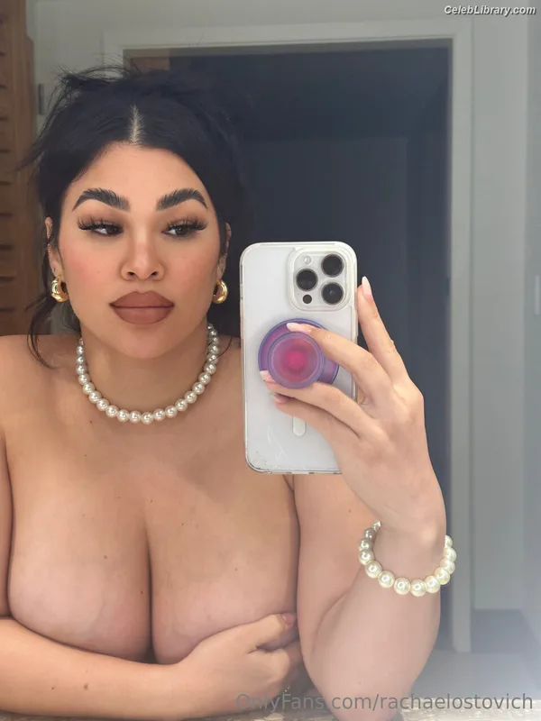 Rachael Ostovich photo 4 of 598