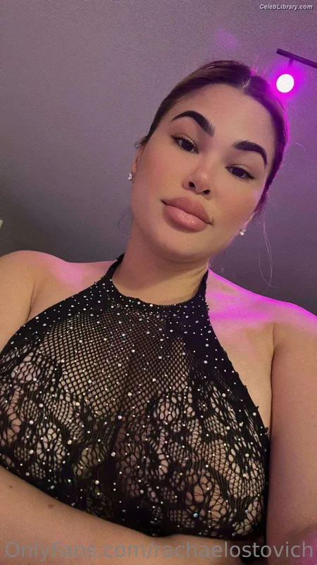 Rachael Ostovich photo 16 of 598