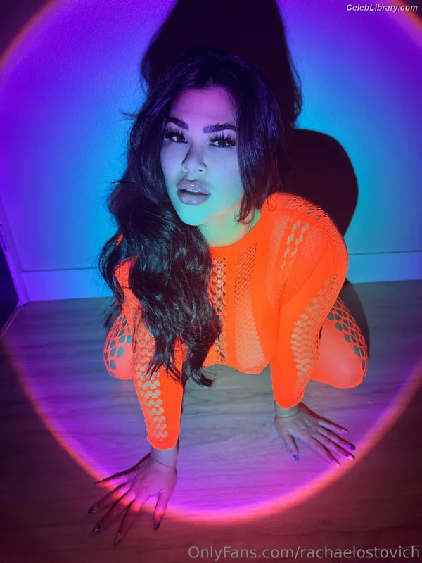 Rachael Ostovich photo 20 of 598