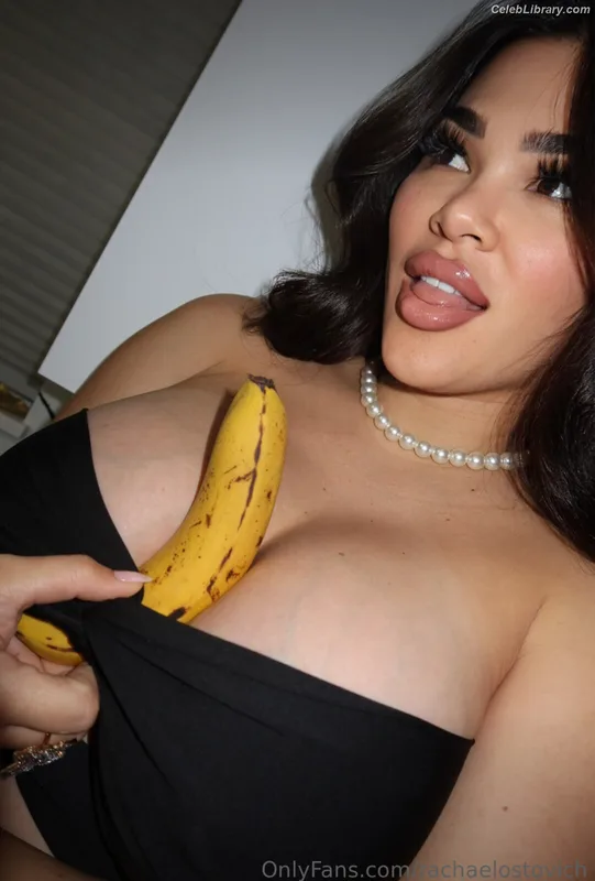 Rachael Ostovich photo 10 of 598