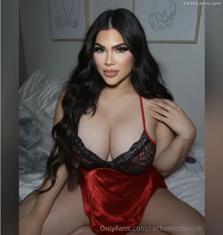 Rachael Ostovich photo 15 of 598