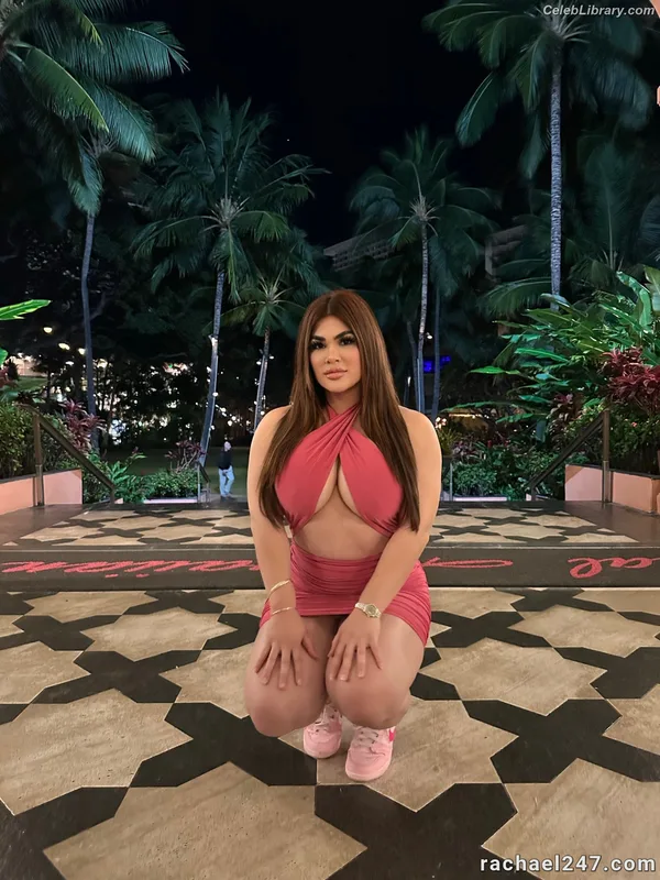 Rachael Ostovich photo 20 of 598