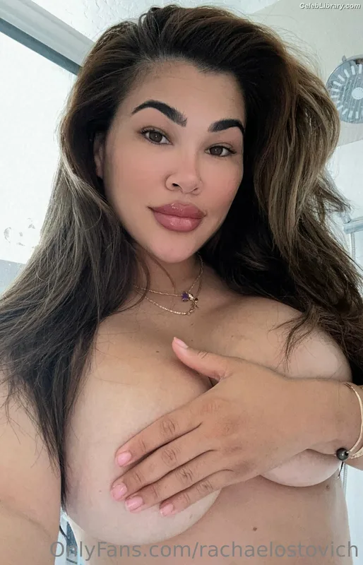 Rachael Ostovich photo 10 of 598