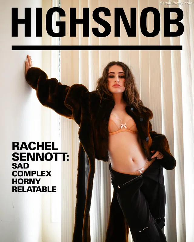 Rachel Anne Sennott photo 18 of 1549