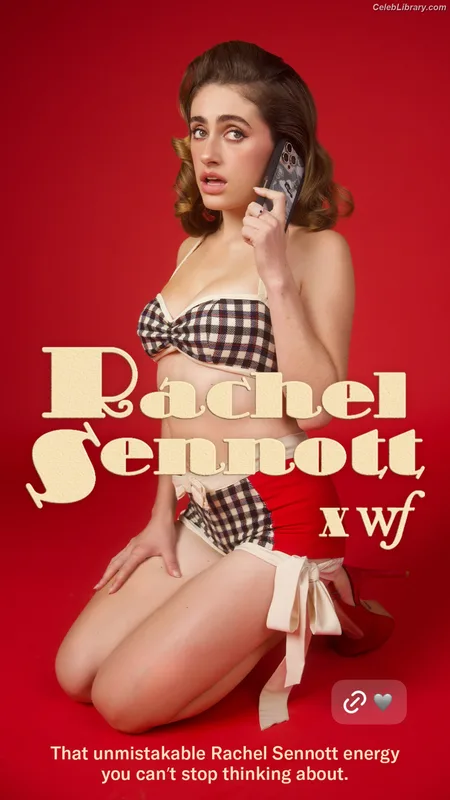 Rachel Anne Sennott photo 13 of 1549