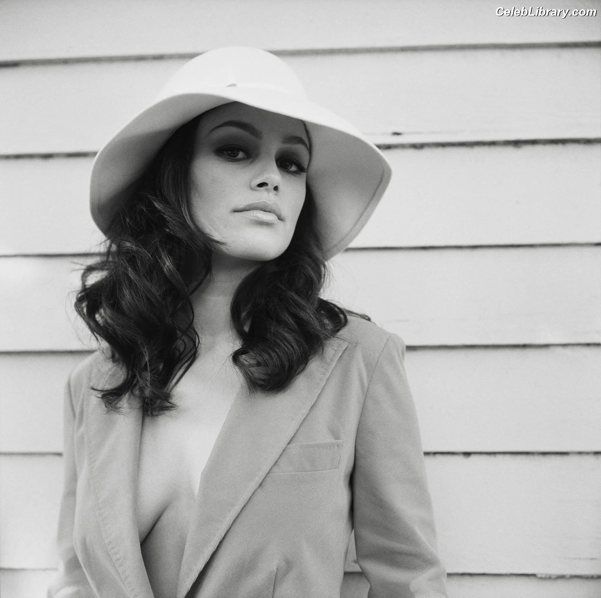 Rachel Bilson photo 23 of 403