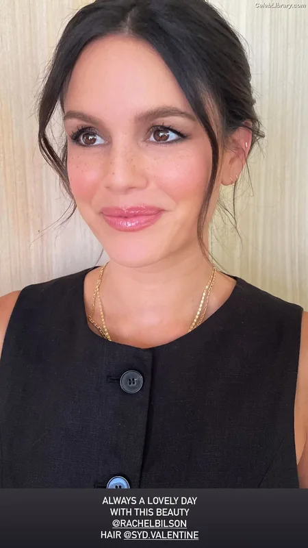 Rachel Bilson photo 2 of 404