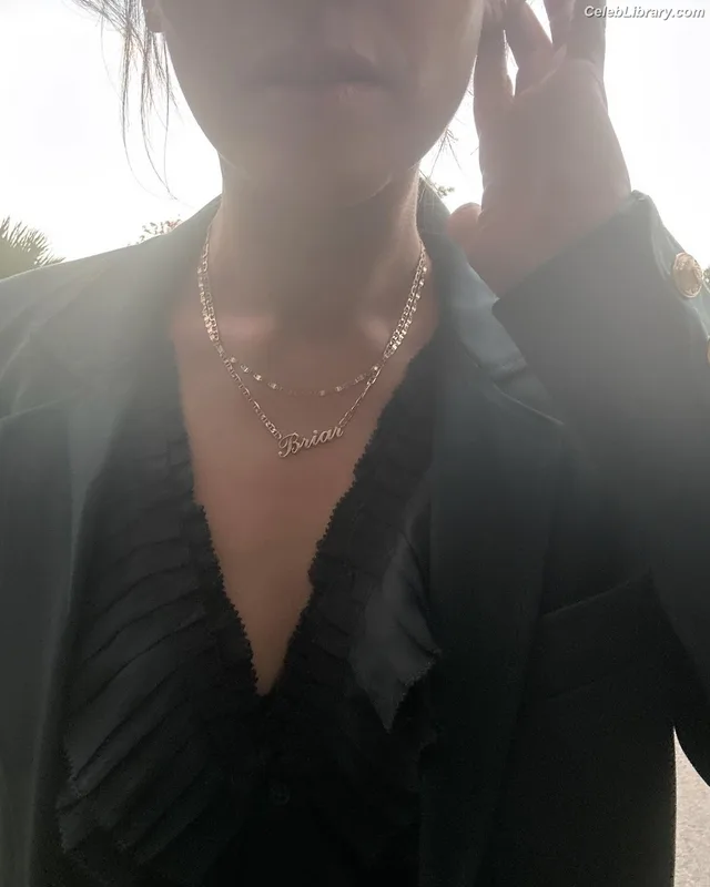 Rachel Bilson photo 8 of 404