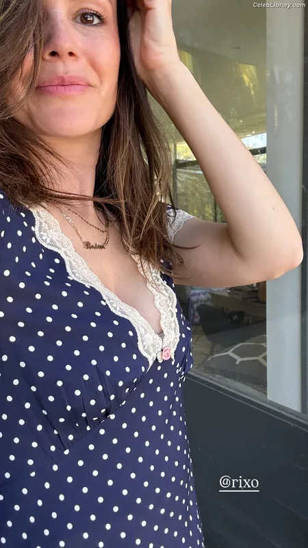 Rachel Bilson photo 17 of 404