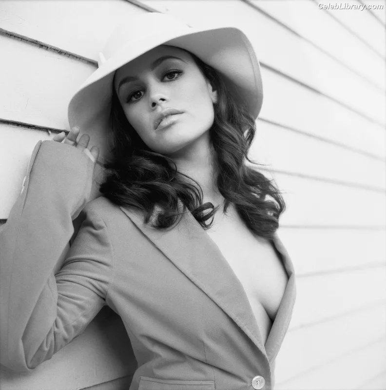 Rachel Bilson photo 12 of 404