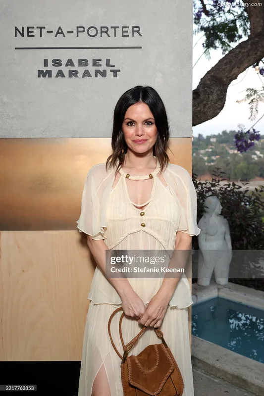 Rachel Bilson photo 20 of 404