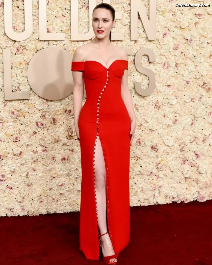 Rachel Brosnahan photo 4 of 1305