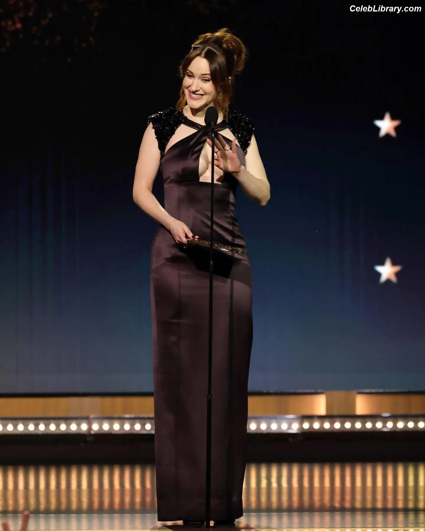 Rachel Brosnahan photo 12 of 1305