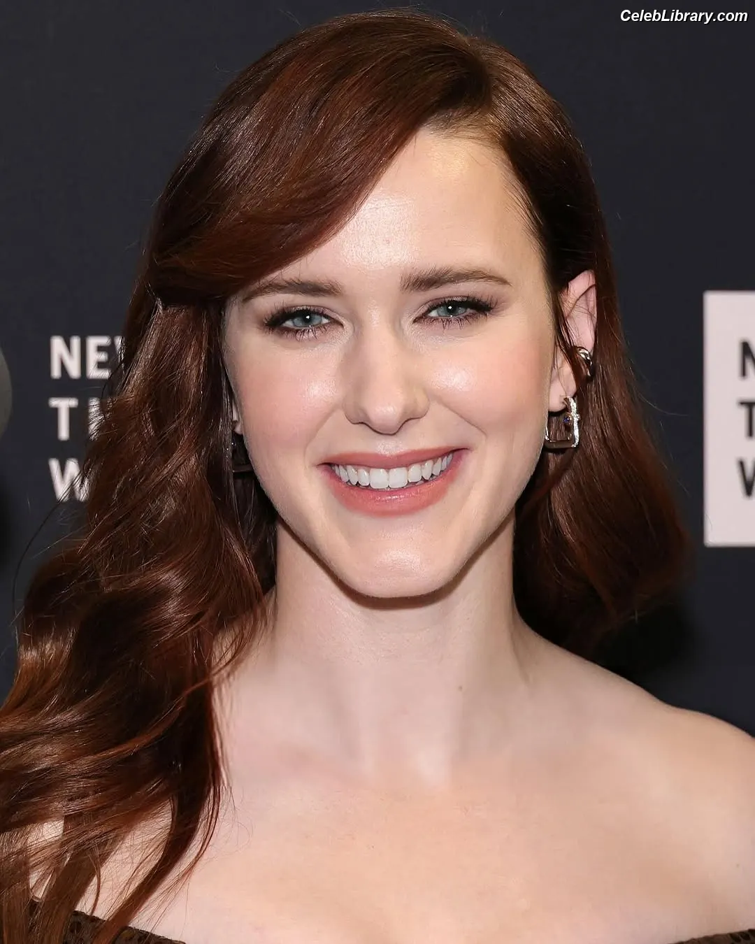 Rachel Brosnahan photo 20 of 1305