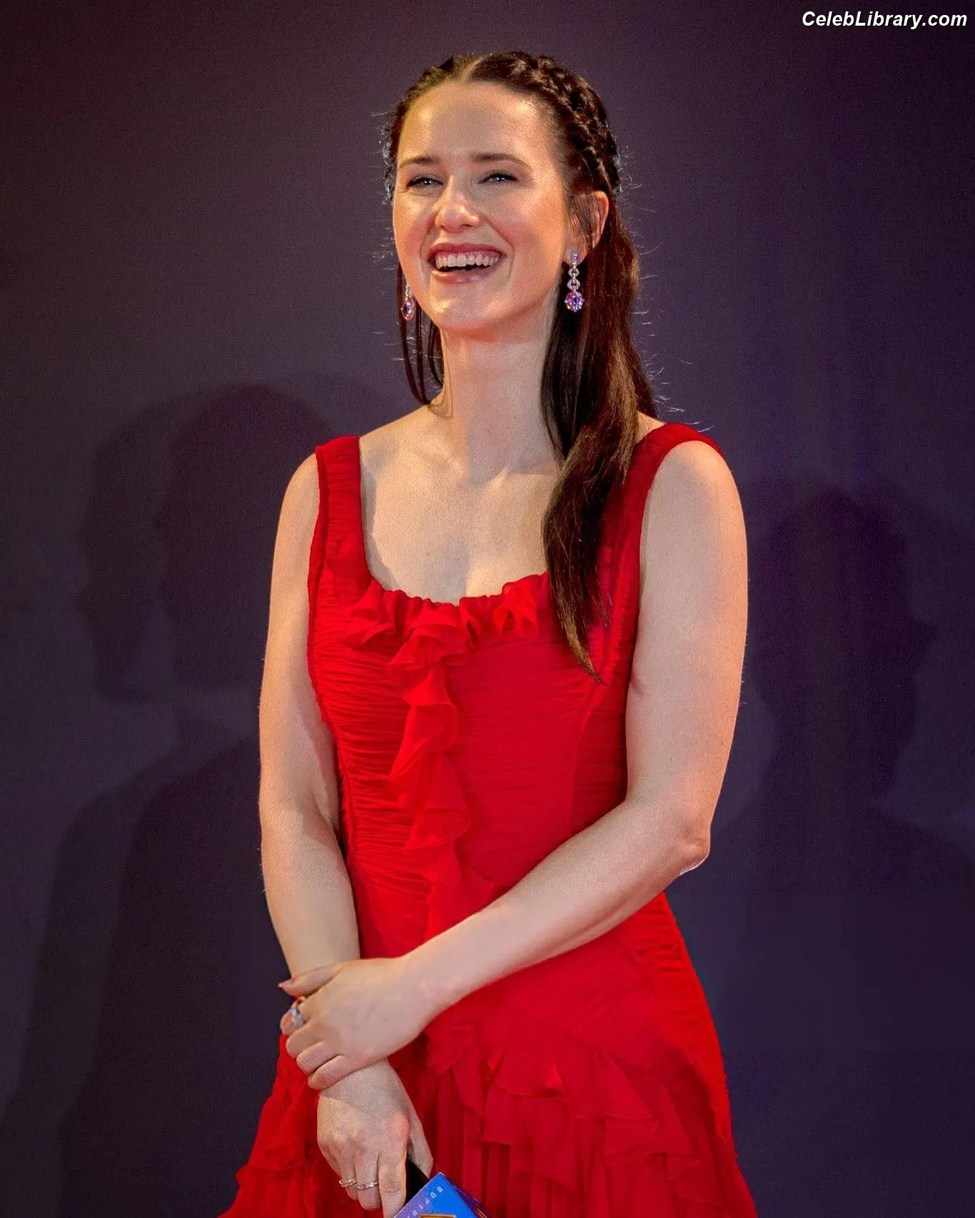 Rachel Brosnahan photo 1 of 1305