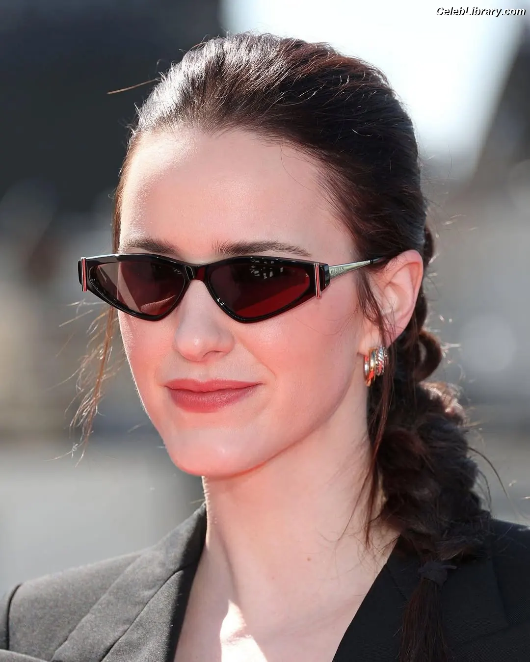 Rachel Brosnahan photo 17 of 1305