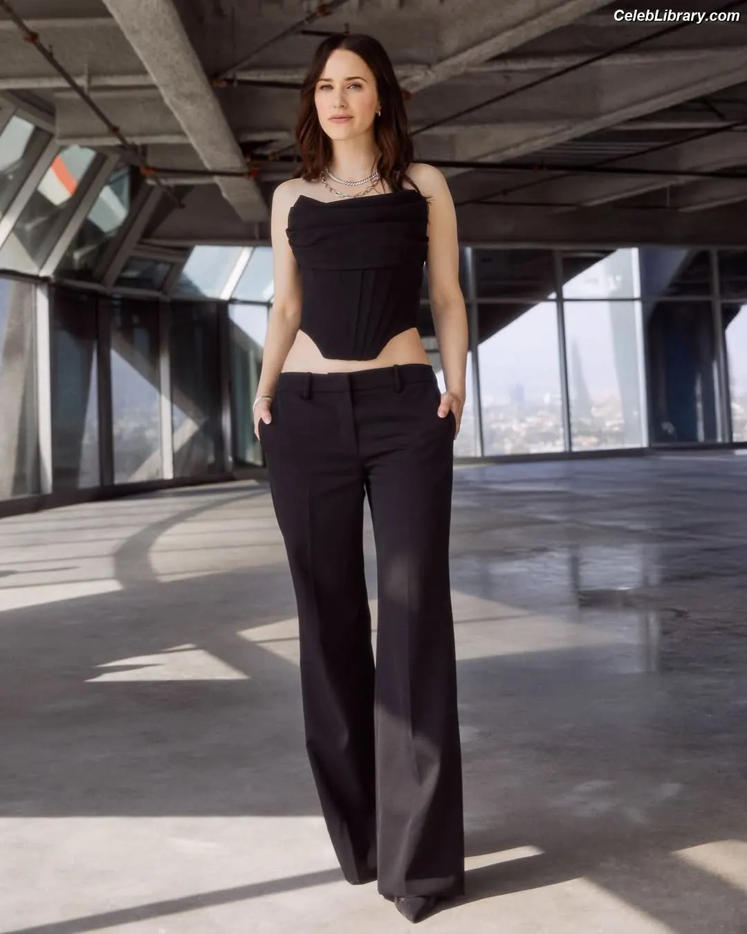 Rachel Brosnahan photo 24 of 1305