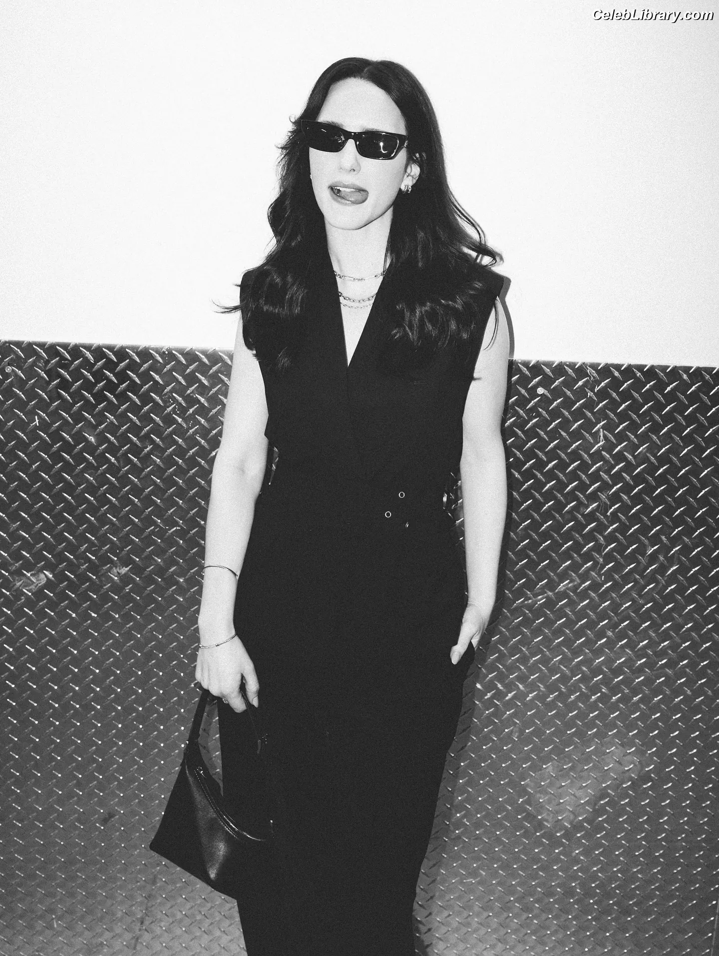 Rachel Brosnahan photo 7 of 1305