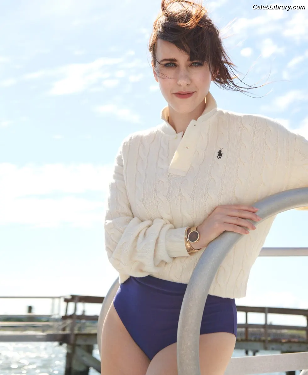 Rachel Brosnahan photo 23 of 1305