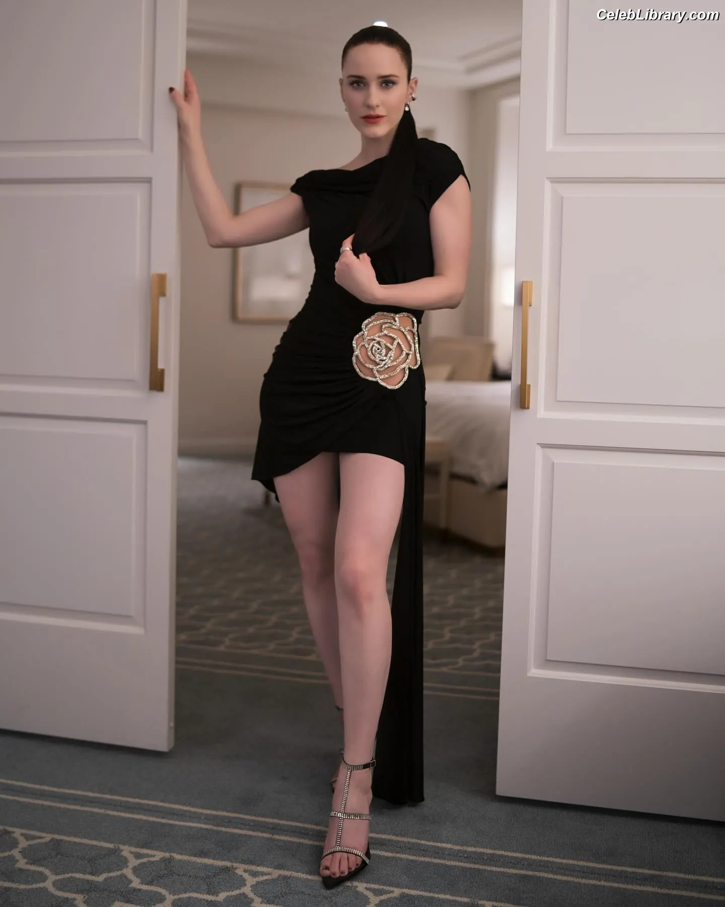 Rachel Brosnahan photo 17 of 1305