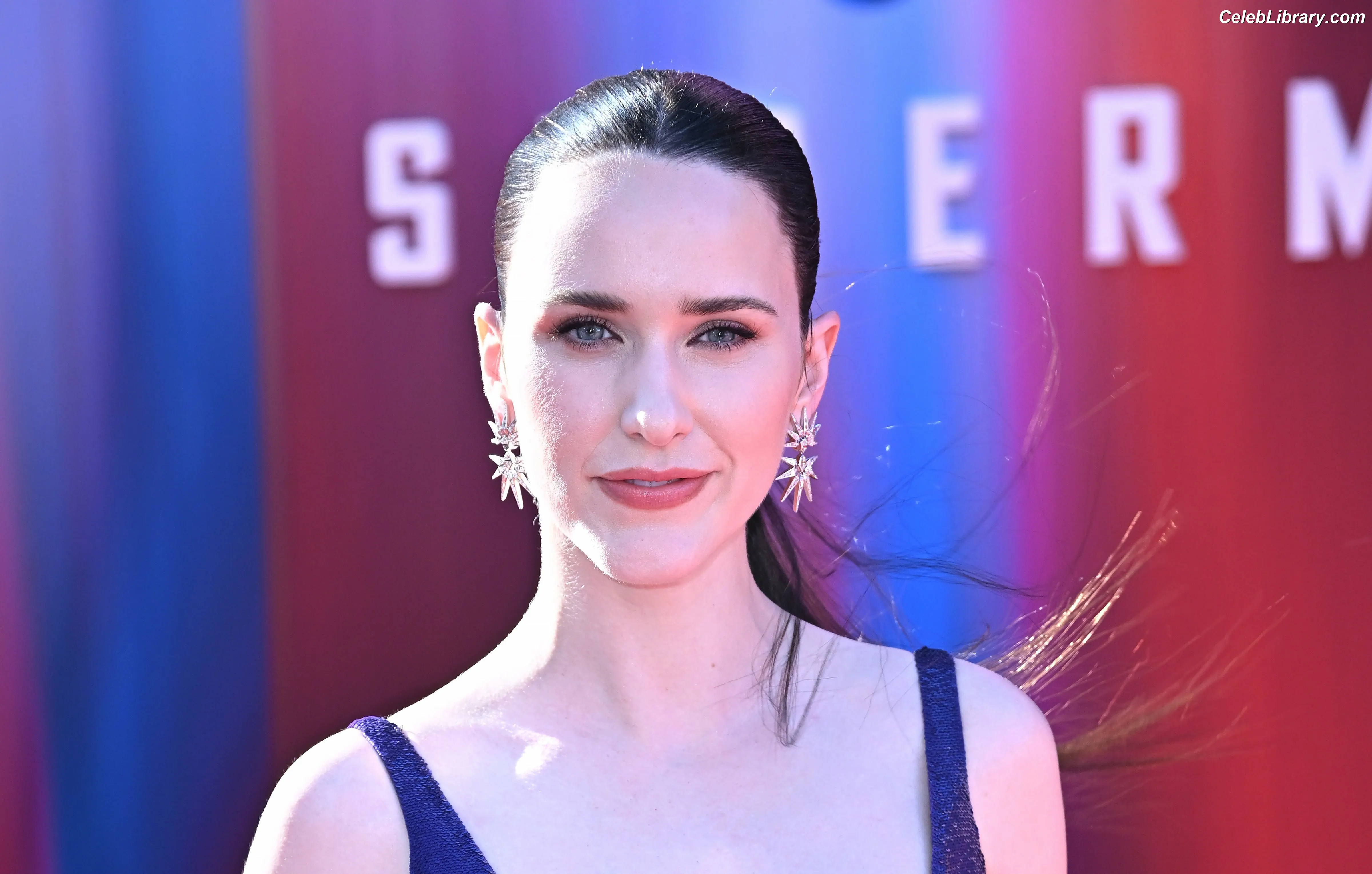 Rachel Brosnahan photo 12 of 1305