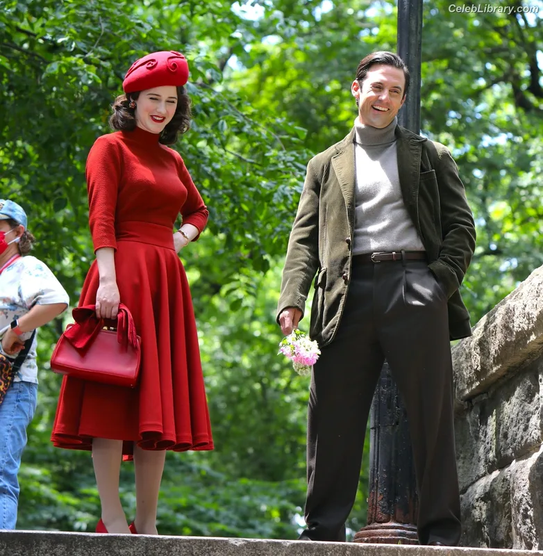 Rachel Brosnahan photo 12 of 1301