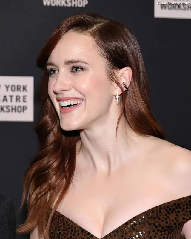 Rachel Brosnahan photo 18 of 1301